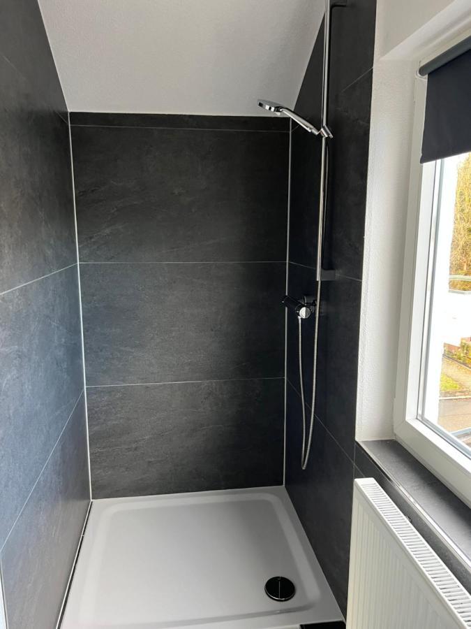 Unique Geraeumige 2 Zimmerwohnung In Tuttlingen Mit Netflix, Sauna Und Fitness Esterno foto